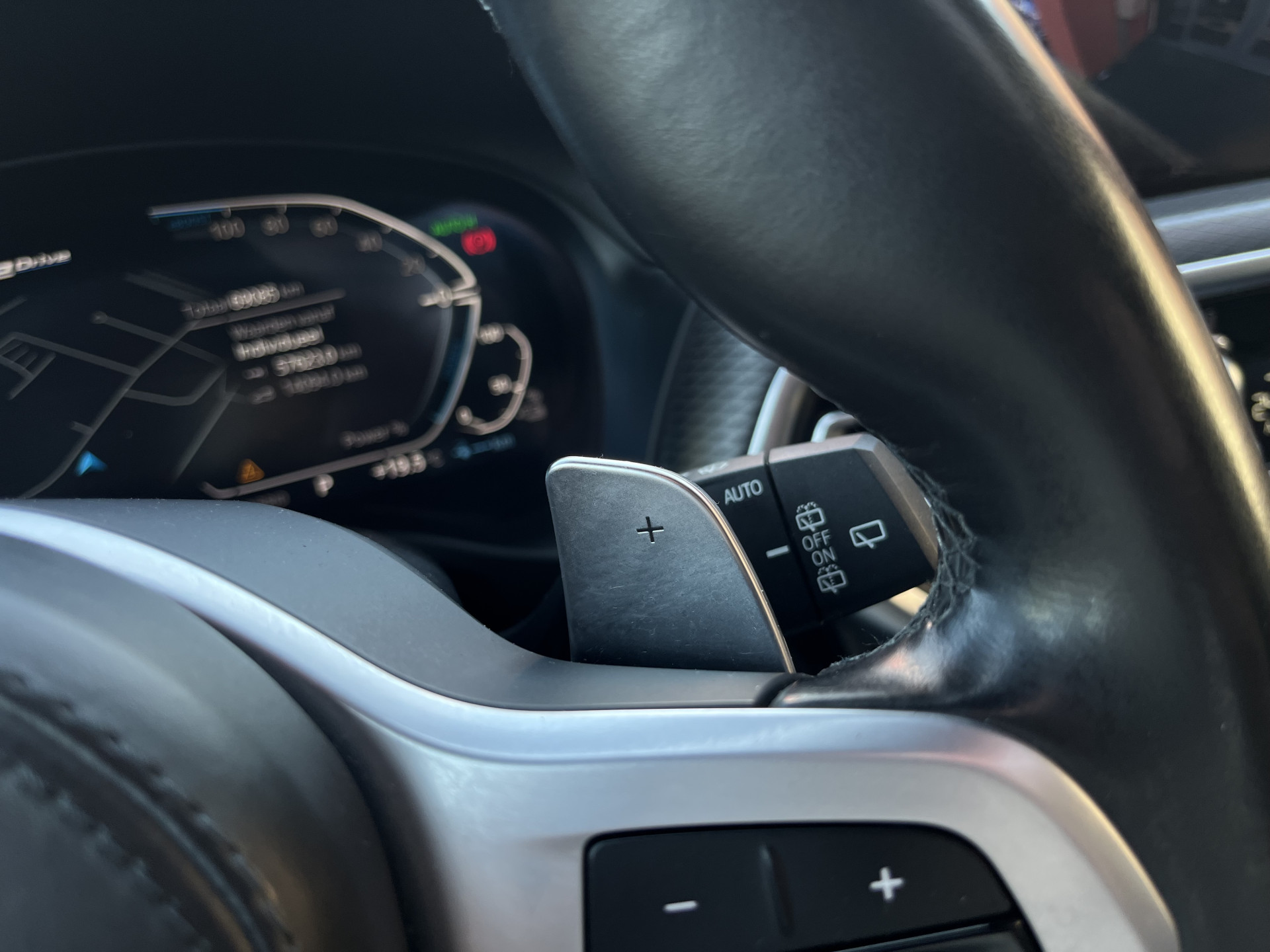 BMW X3 xDrive30e High Executive M-Sport Shadow Line // LEDER // ELEK.STOEL+GEHEUGEN // ELEK. KLEP // SCHUIF-KANTELDAK // 360 CAMERA+SENSOREN // KEYLESS // NAVI+CARPLAY // VIRTUAL COCKPIT //: foto 41