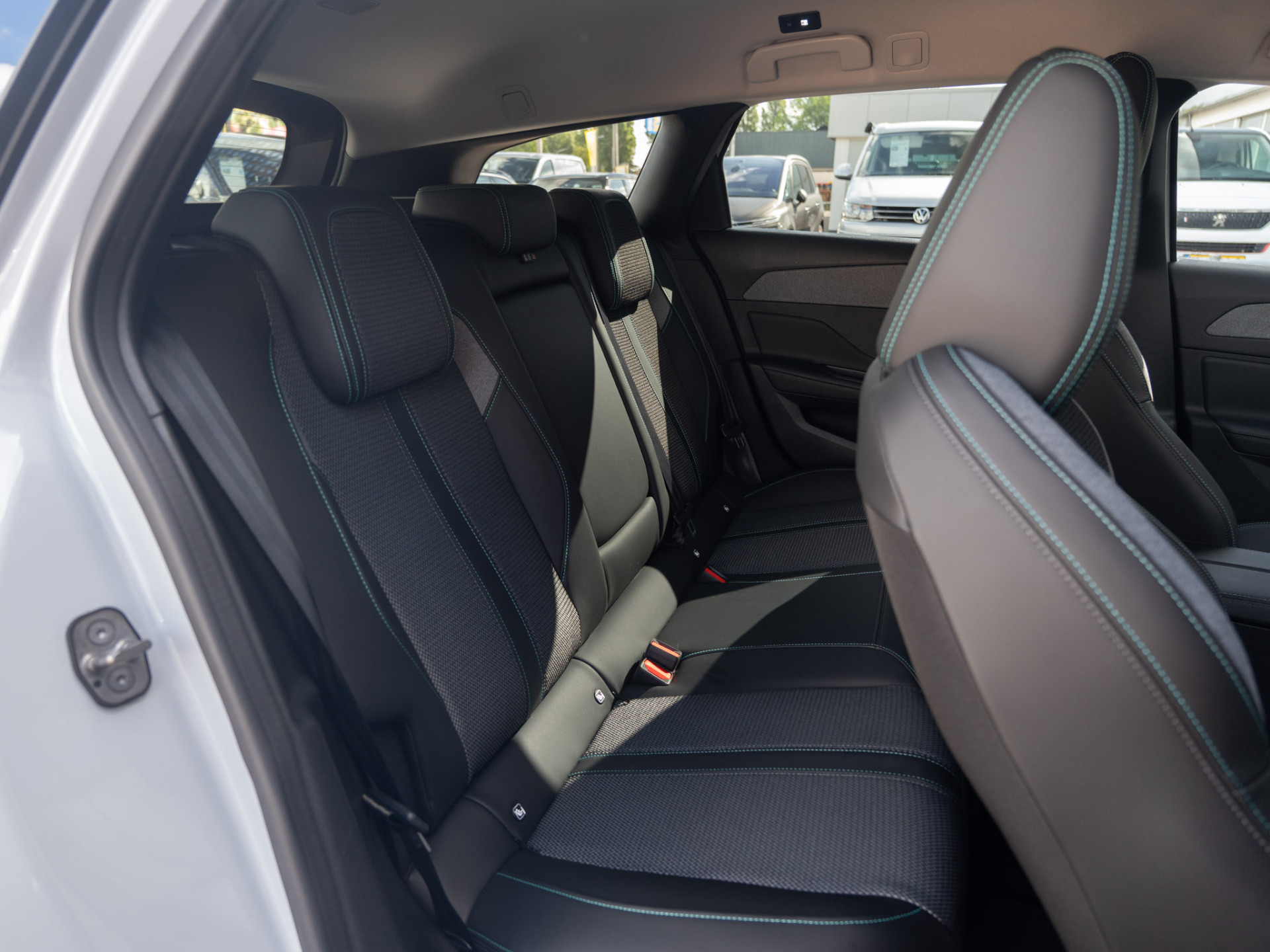 Peugeot 308 SW 1.5 BlueHDi Automaat Allure Business: foto 35
