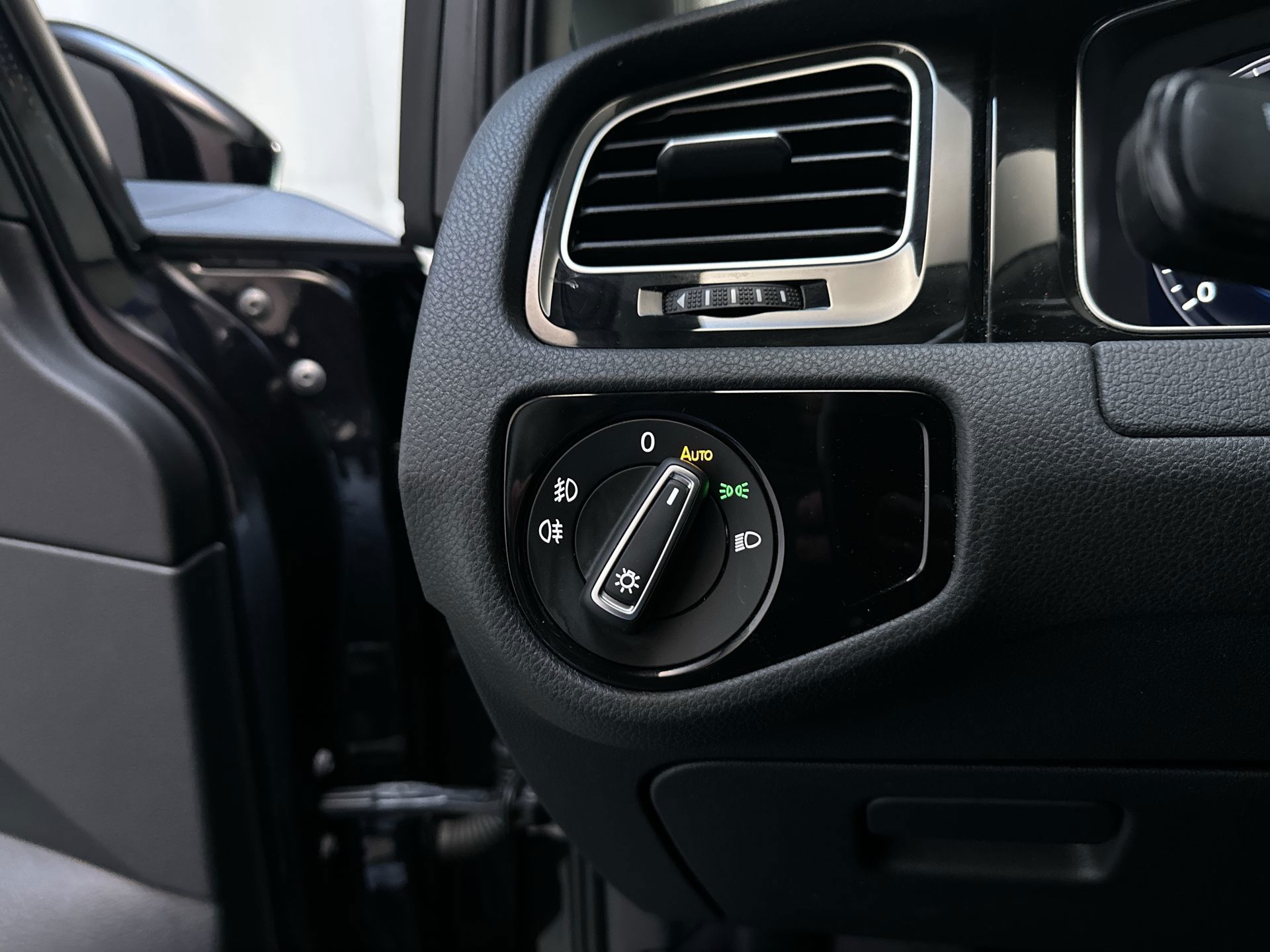 Volkswagen Golf Variant 1.5 TSI 150pk Highline Virtual Cockpit Alcantara Parkeersensoren: foto 25